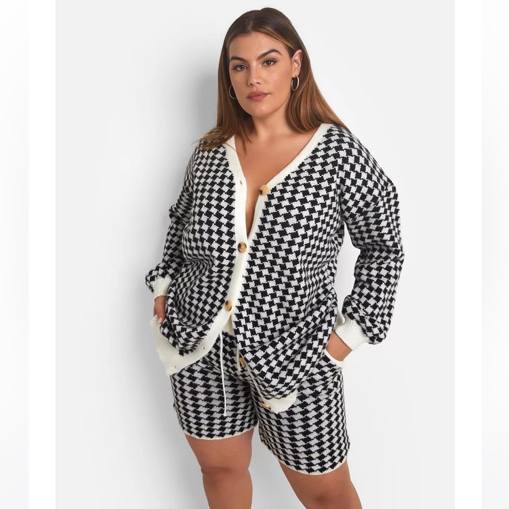 Women’s Plus Size Diahann Checkered Oversize Knit Cardigan Rebdolls